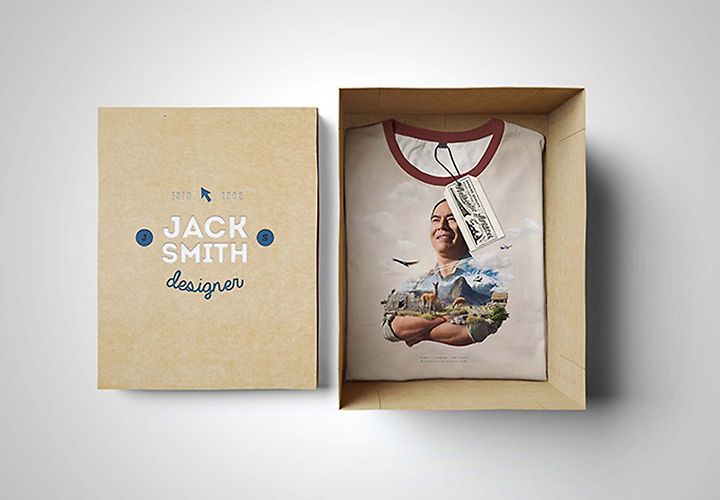 Free T Shirt In Box Mockup Psd 1