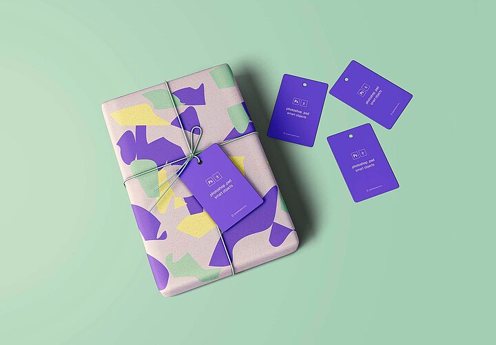 Free Wrapped Gift Mockup Psd 1